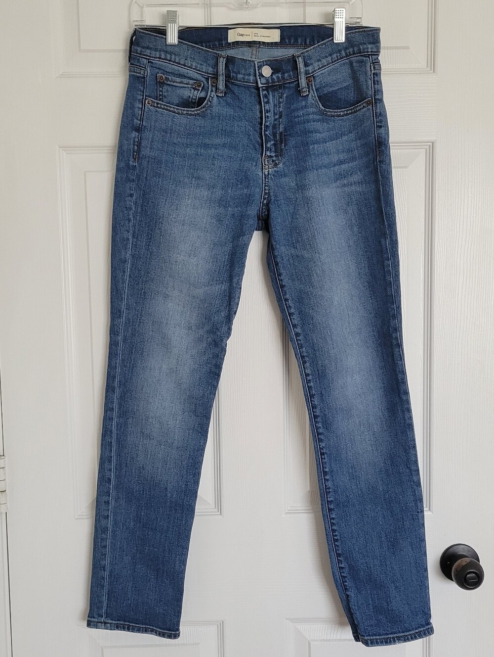 Gap Authentic Real Straight Jeans Womens Mid Rise Medium Wash